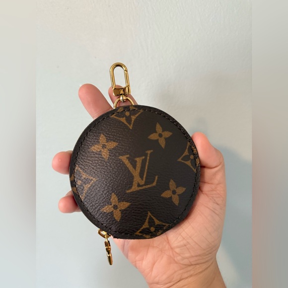 Louis vuitton Monogram Multi Pochette Accessories Round Coin Purse) - Picture 1 of 10